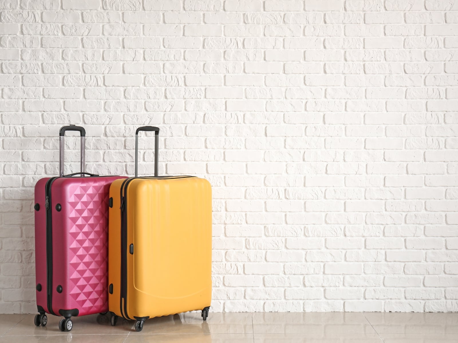 30 Life Saving Essentials To Pack In Your Carry On For Long Flights JR