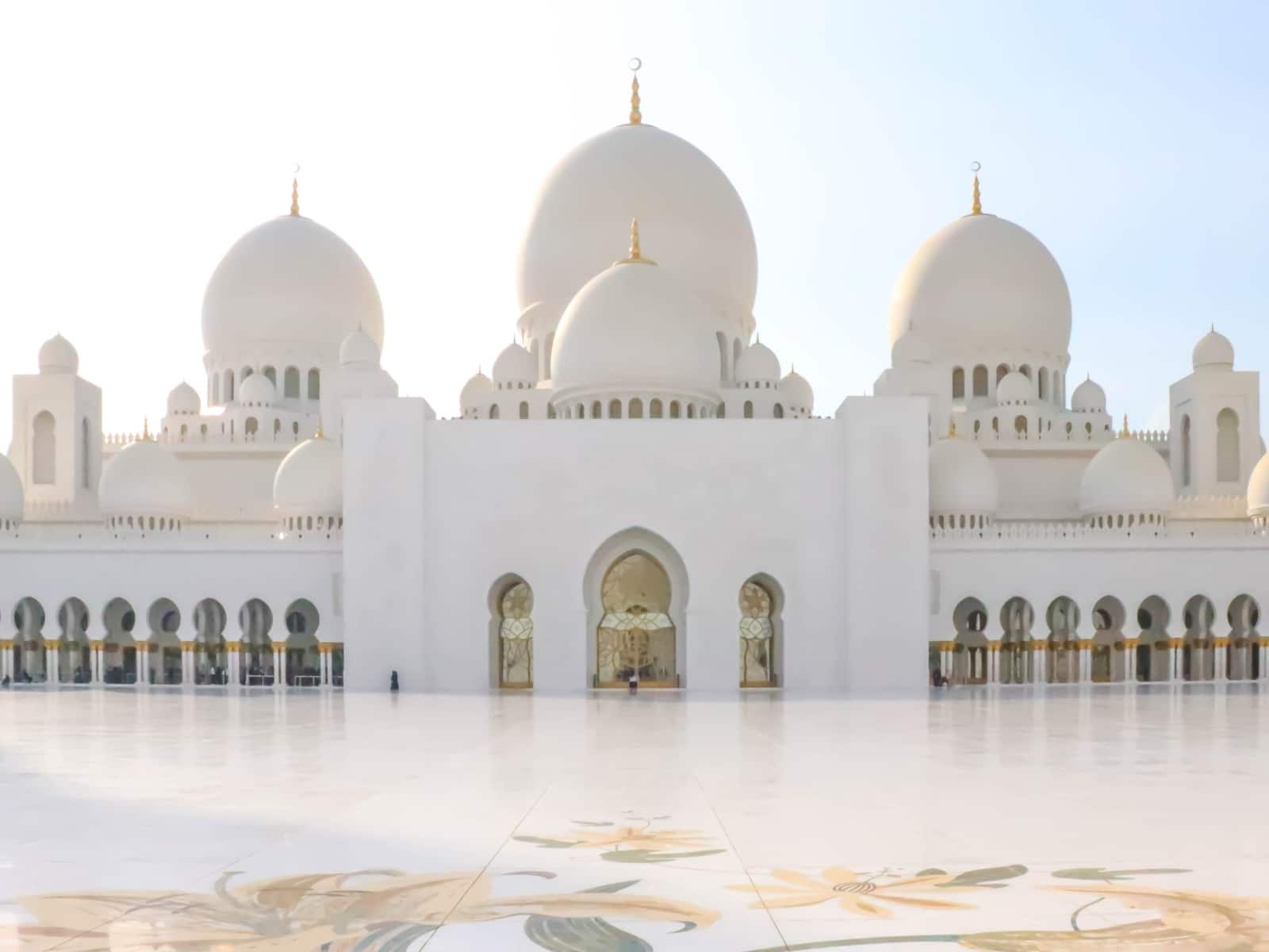 Abu Dhabi Day Trip From Dubai: Exquisite Guide For A 24 Hour Adventure - JR