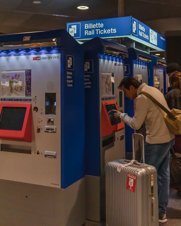 picture of the metro ticket machine at the Zurich Airport
