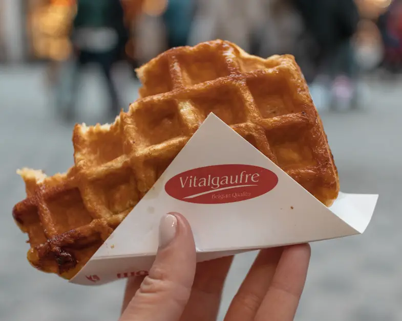 Vanilla waffle from Vitalgaufre one of the must things to do during a layover in Brussels.
