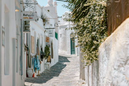 Alleyway in Sifnos, Greece. One of the things to do in Sifnos is get lost in Apollonia.